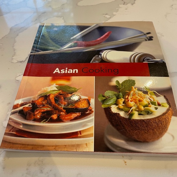 Various cookbooks - Picture 5 of 5